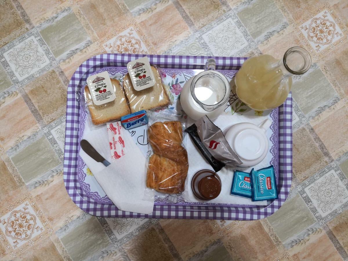 Preziosa Pensión Portici